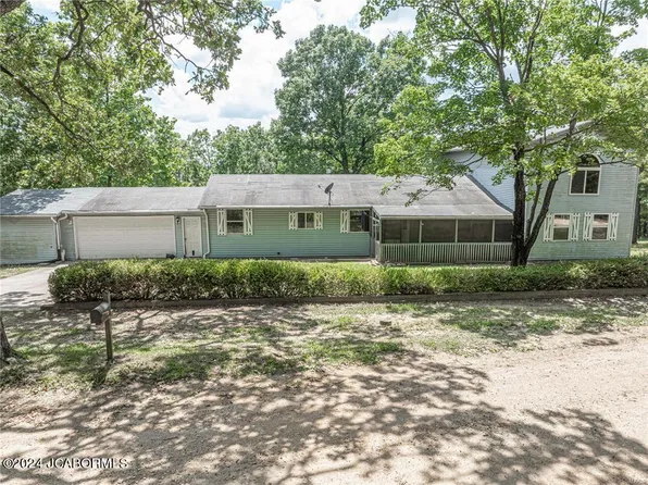 135 County Road 206, Chamois, MO 65024