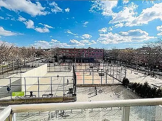 Sold by Owner | media 8