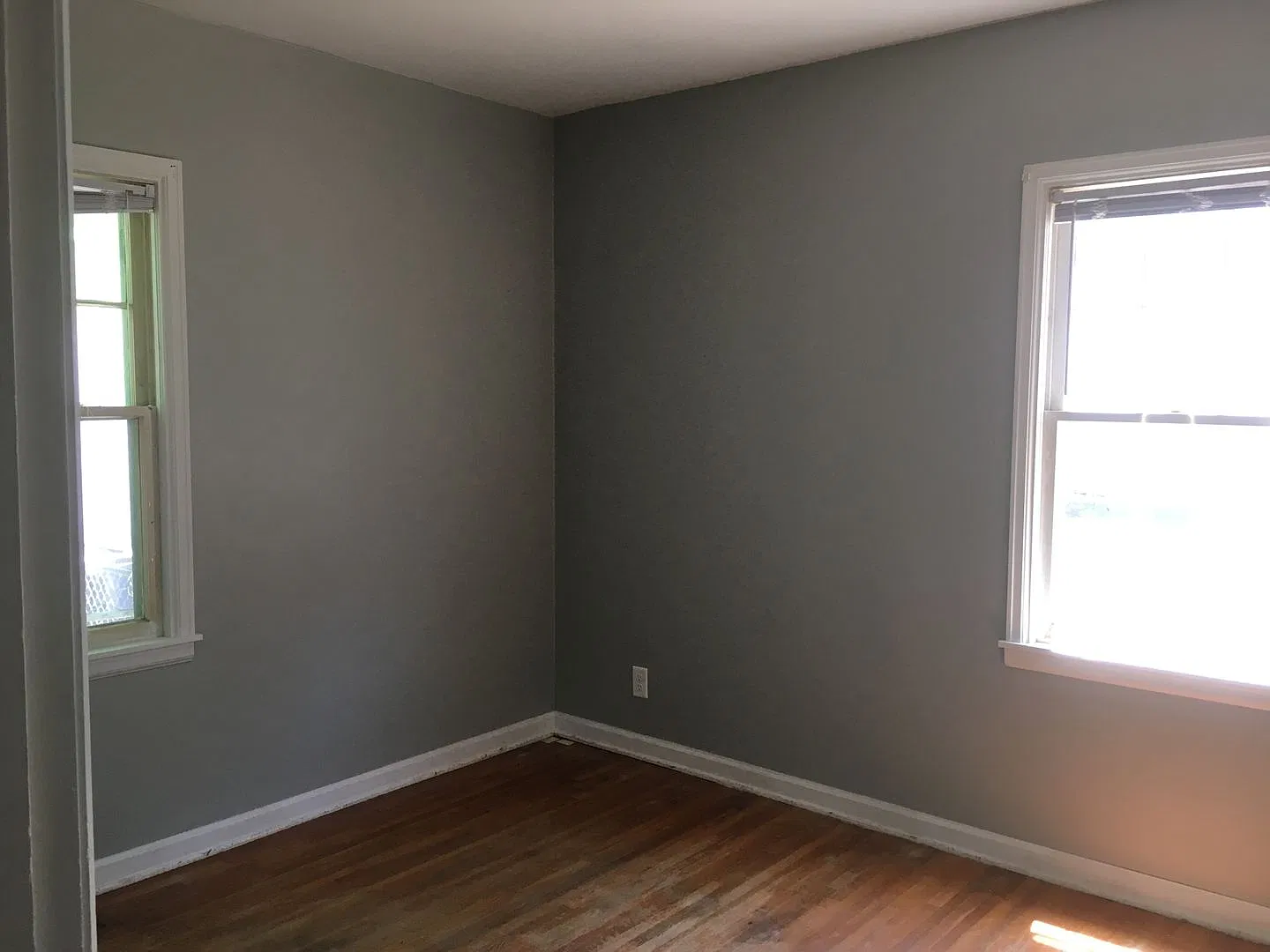 2 Bedroom, 1 Bath Single Family Home 228 Sherman Ave, Waterloo, IA 50703 I — Photo 4