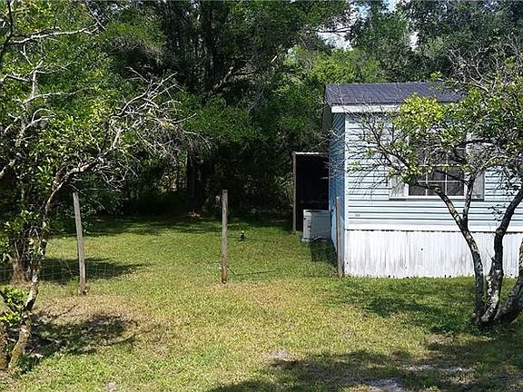 5th image of 15504 Apache Dr