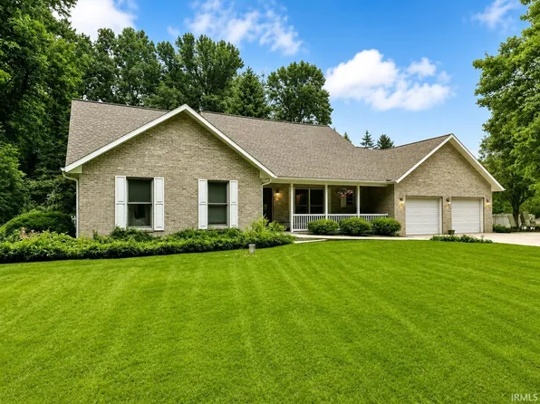 7901 N 300 E, La Porte, IN 46350
