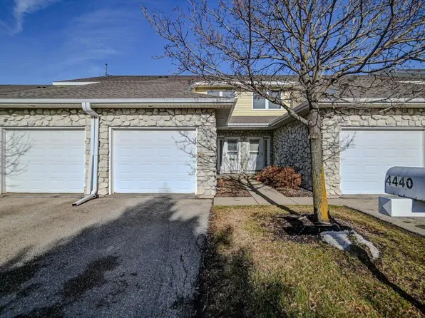 4440 Gray Rd, Deforest, WI 53532