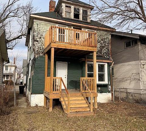 4th image of 3267 Vicksburg St