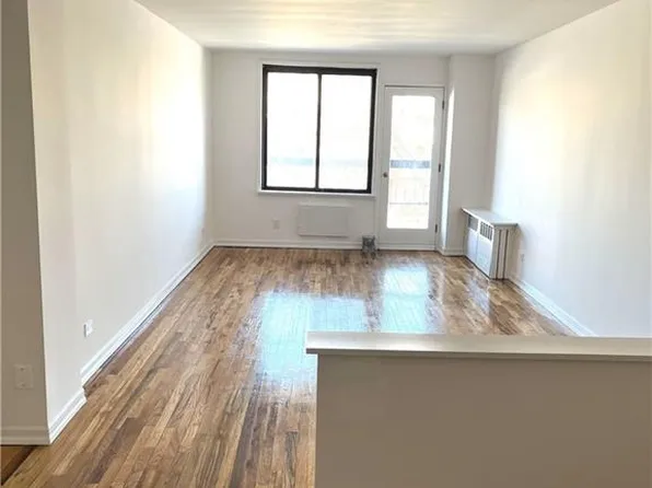 2121 Shore Pkwy APT 3R, Brooklyn, NY 11214