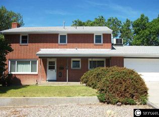 504 S 9th St, Douglas, WY 82633