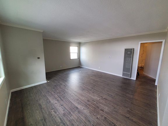 3rd image of 1430 Plaza Del Amo APT 4