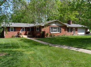 1514 Chickees St, Johnson City, TN 37604