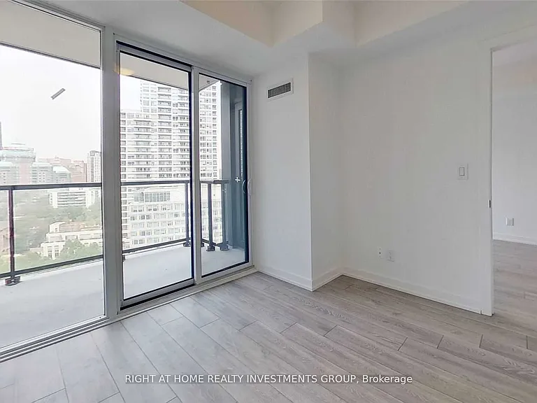 159 Wellesley St E #1401 — Photo 14
