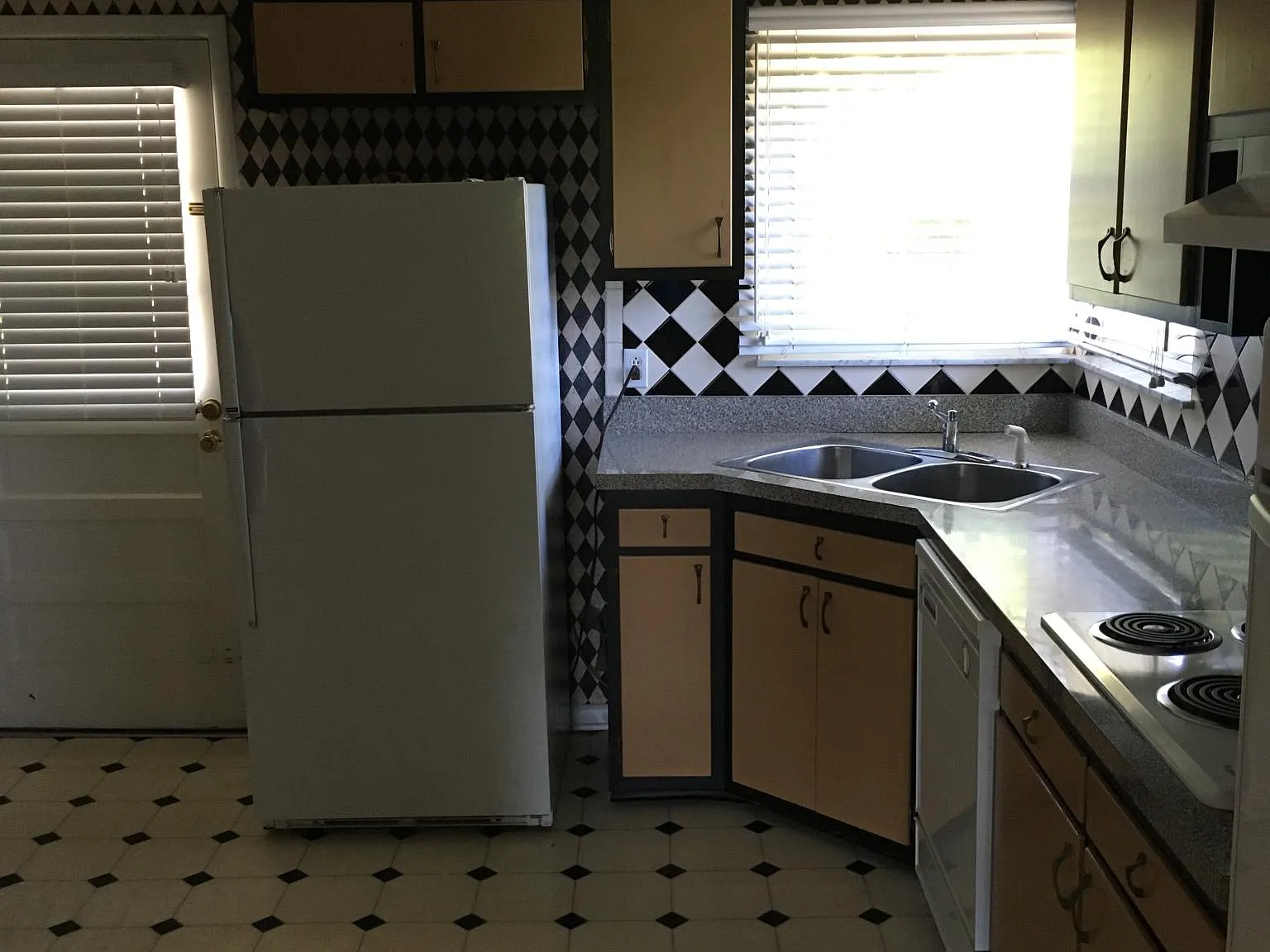 1313 Park St — Photo 2