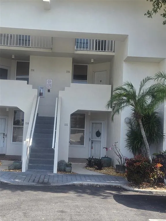 2 bed, 2.0 bath, 1255 sqft, $2,490 — Photo 1