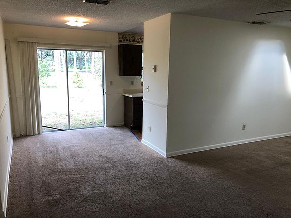 5th image of 62 Phoenetia Dr