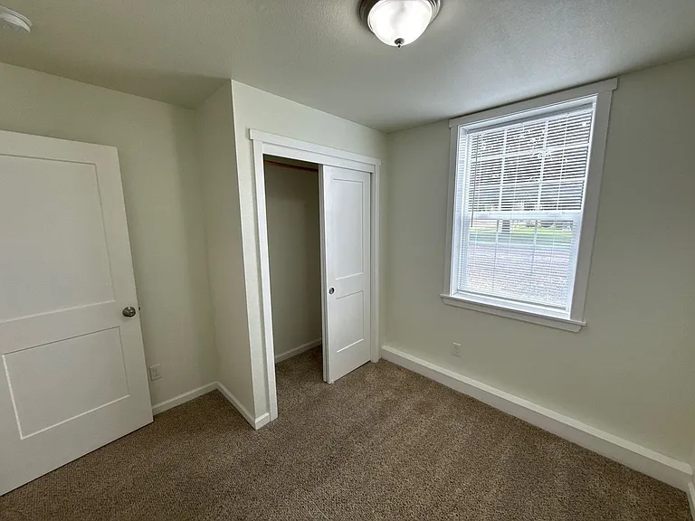 200 Railroad Ave #5 — Photo 18