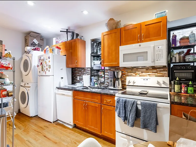 406 W 48th St #4F — Photo 1