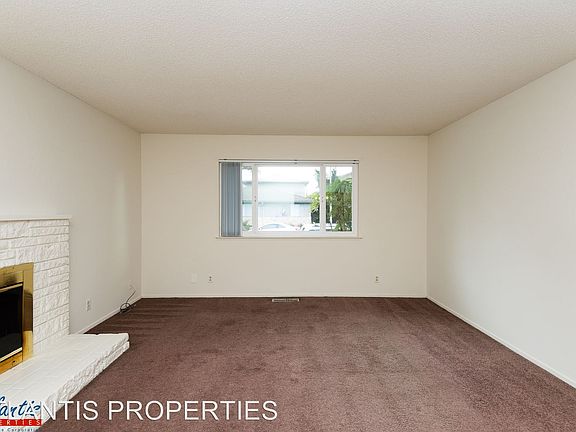 4th image of 870 Burbank Dr APT 04