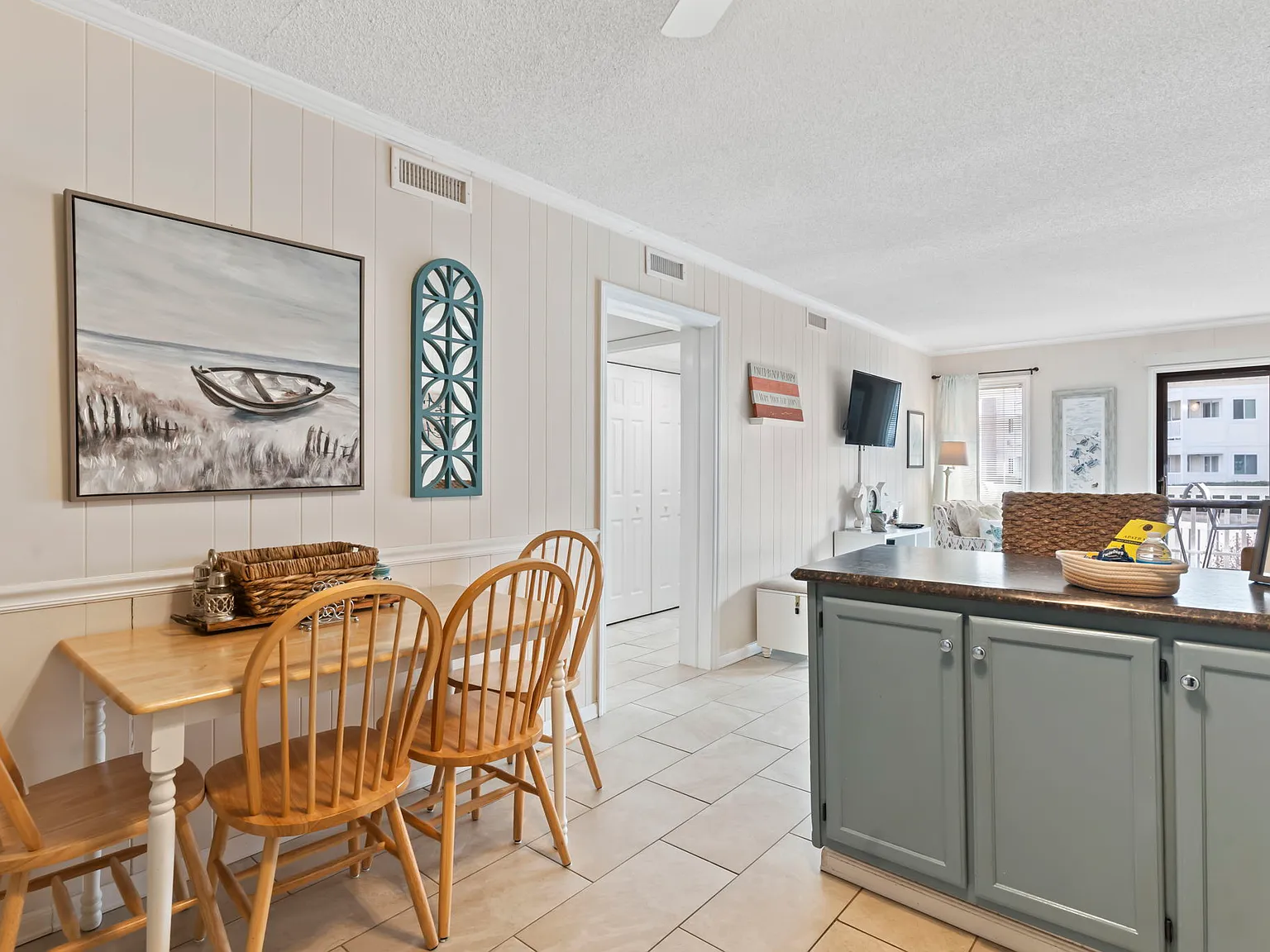 2 bed, 840 sqft, $1,950 — Photo 4