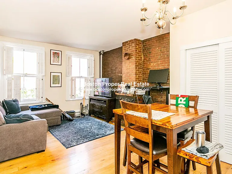 32 Irving St #2 — Photo 1