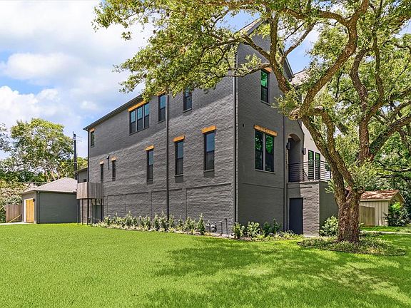 2nd image of 9410 Braesheather Ct