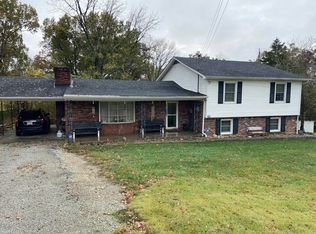 975 Mike Brown Ln, Taylorsville, KY 40071
