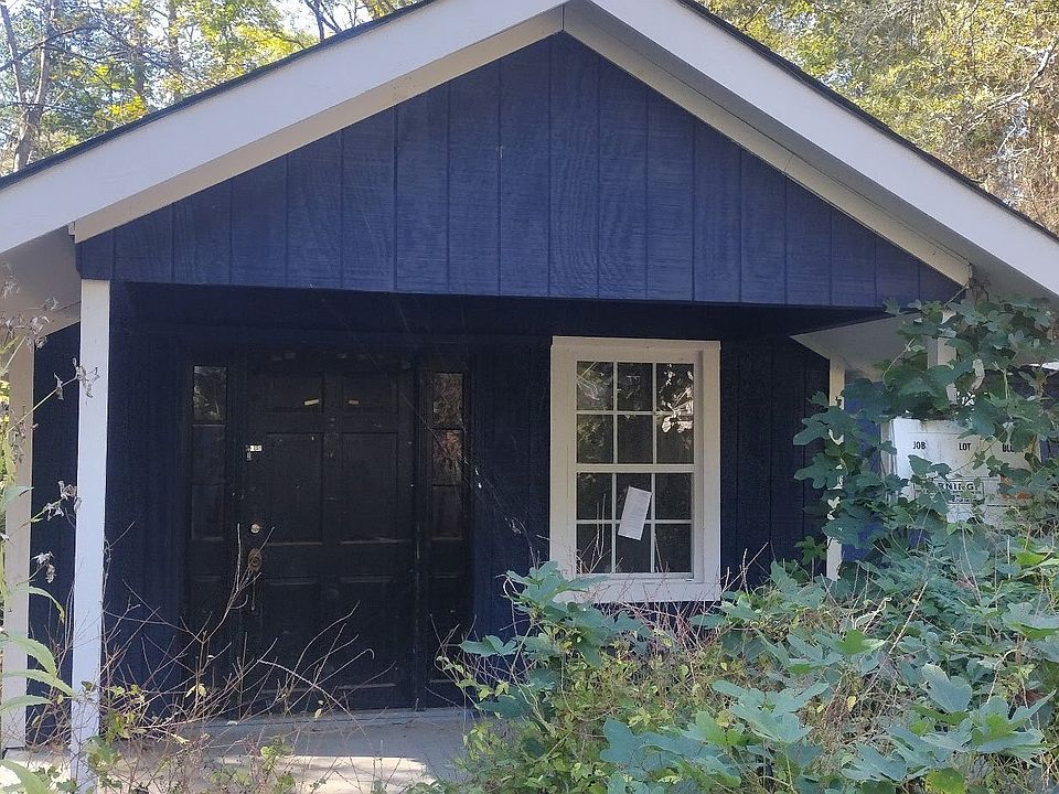 1st image of 2535 Edwards Dr NW