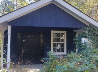 2535 Edwards Dr NW, Atlanta, GA 30318