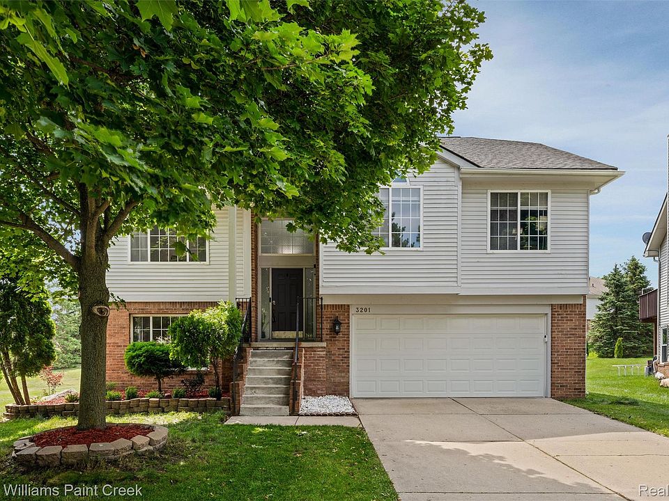 1st image of 3201 Lynhurst Ct