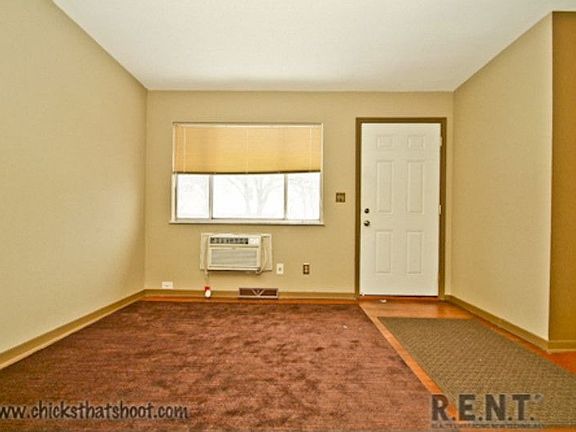 3rd image of 654 & 656 Russell Ave