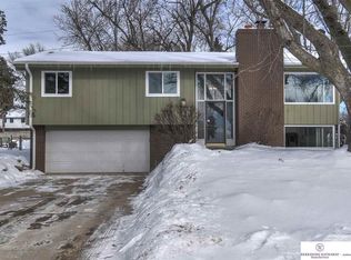 11354 Raleigh Dr, Omaha, NE 68164