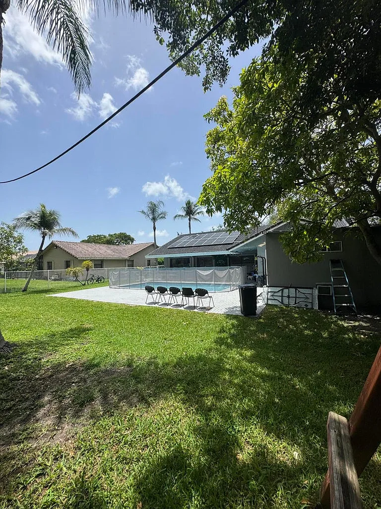 4 bed, 3.0 bath, 1990 sqft, $5,000 — Photo 4