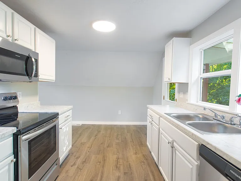 19 Prospect St #2 — Photo 12