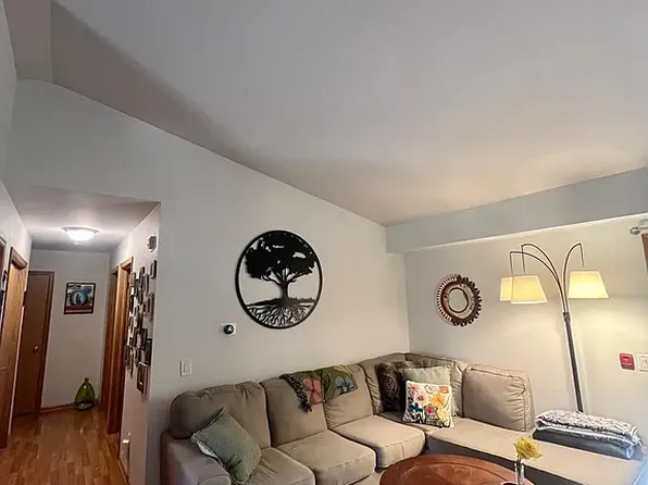 1337 Carpenter St, Madison, WI 53704