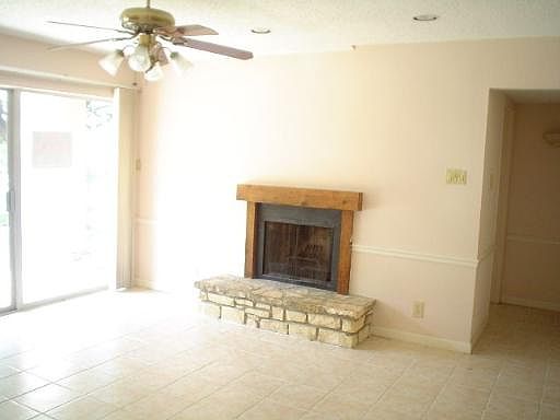 4th image of 1185 PARKVIEW #22 D