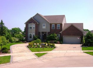 3590 Acorn Dr, Troy, MI 48083