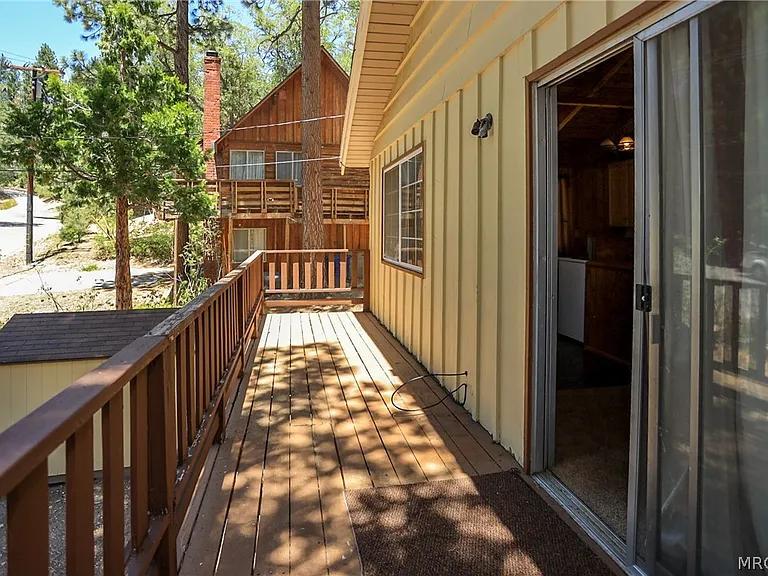 921 Menlo Dr — Photo 19