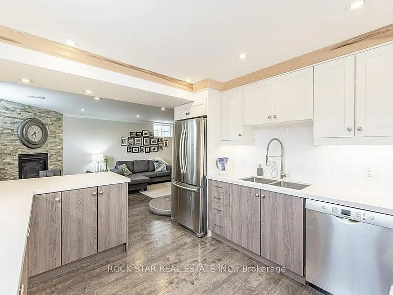 11 Aterno Dr — Photo 5