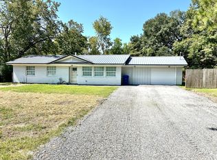 700 N Gladys St, Leesville, LA 71446