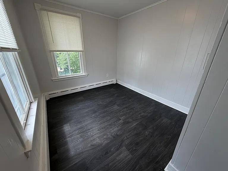 270 Crystal Ave #1 — Photo 8