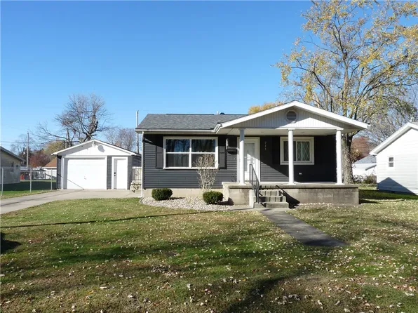 711 Ferndale Ave, Tilton, IL 61833
