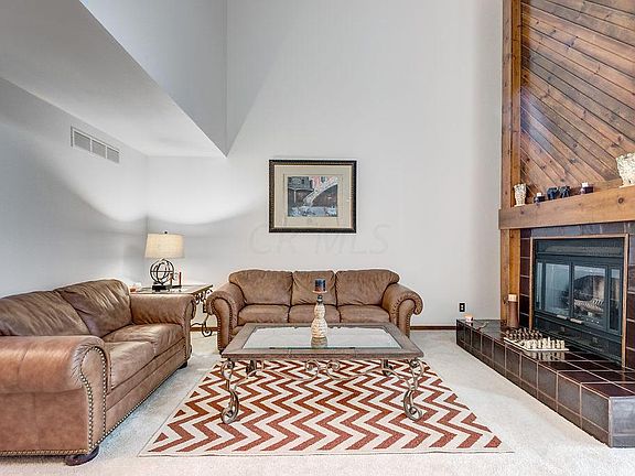 5th image of 2045 Willow Glen Ln