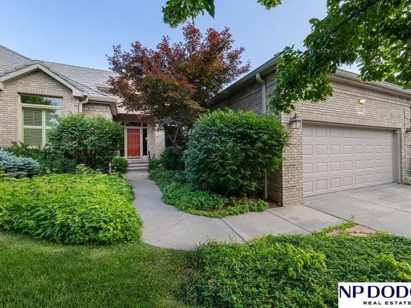 2229 Stone Creek Loop S, Lincoln, NE 68512