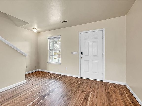 4th image of 5318 Silverbrook Dr