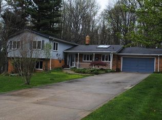 16211 Tulip Ln, Walton Hills, OH