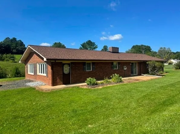 427 J E Gentry Road, Crumpler, NC 28640