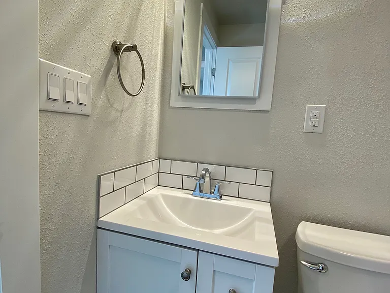 1033 Juneau St #1033 — Photo 10