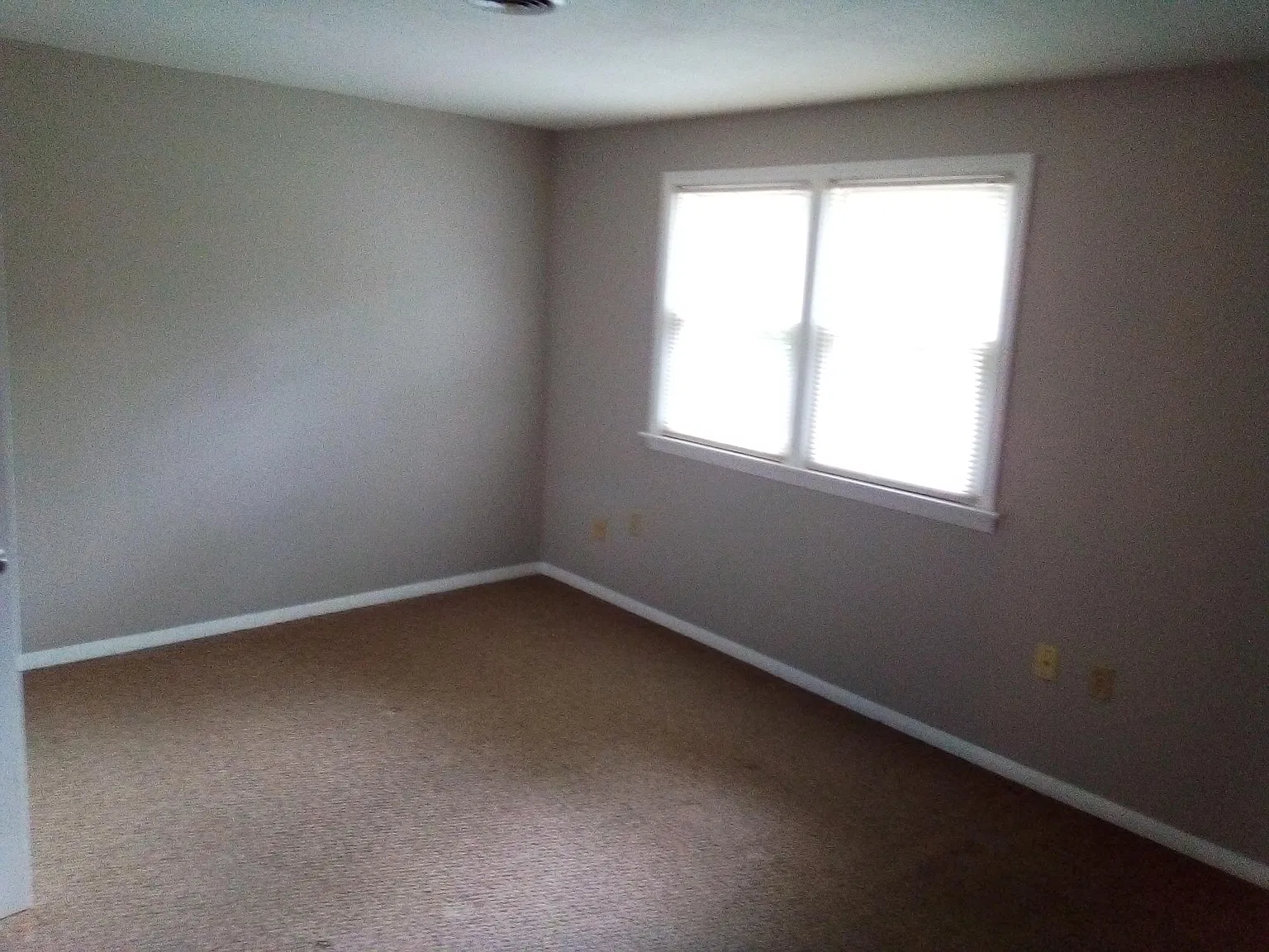 3 bed, 1.5 bath, 1116 sqft, $2,100 — Photo 4