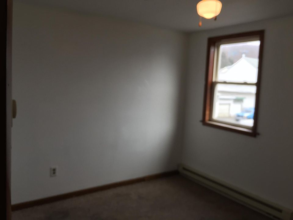 2nd image of 26 S 9th St