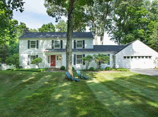 19 Hornbeck Rdg, Poughkeepsie, NY 12603