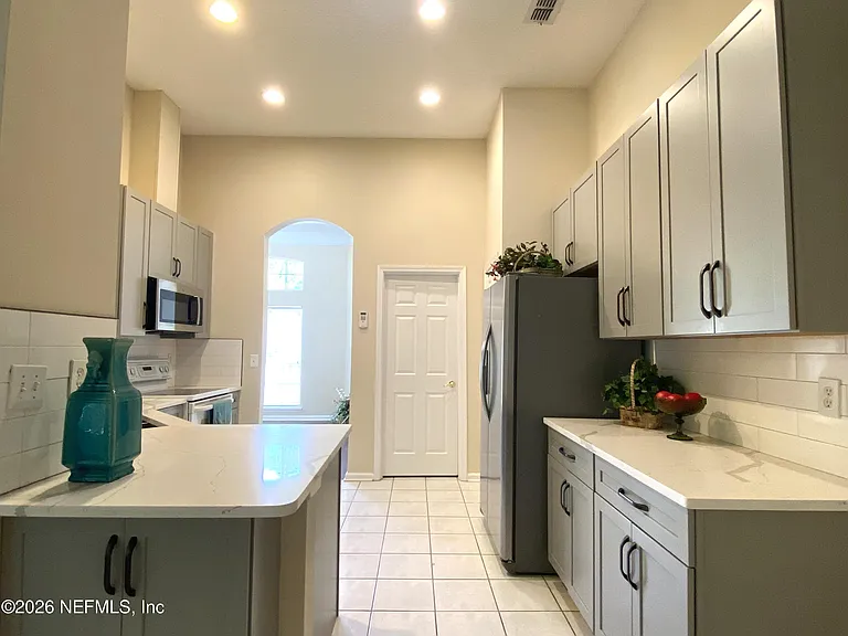10519 Creston Glen Cir E — Photo 5