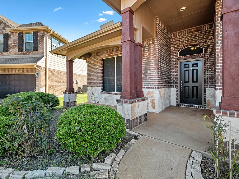 8602 Austin Thomas Dr — Photo 4