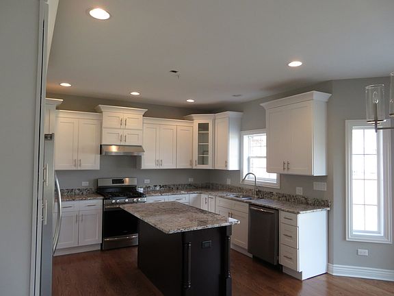 5th image of 10055 S 80th Ct
