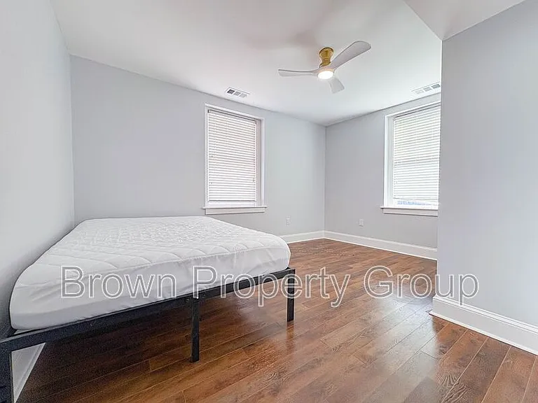 123B Anderson St — Photo 17